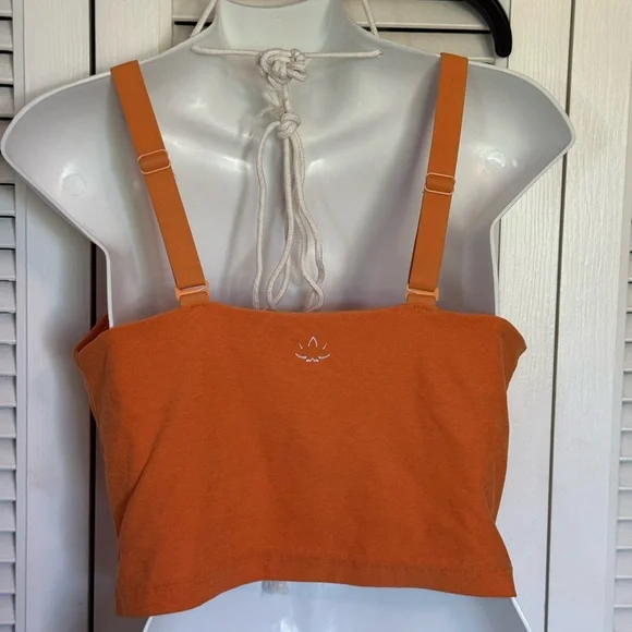CycleBar Orange V-Neck Women’s Crop Tank Top - Picture 3 of 5